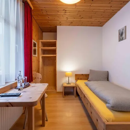 Garni Alpenrose - Grusaida シュクオル