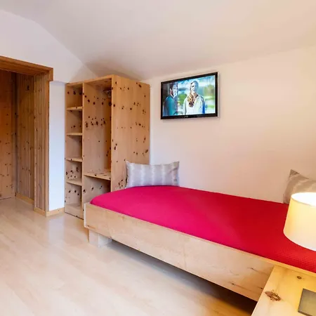 Garni Alpenrose - Grusaida Gasthof 2*