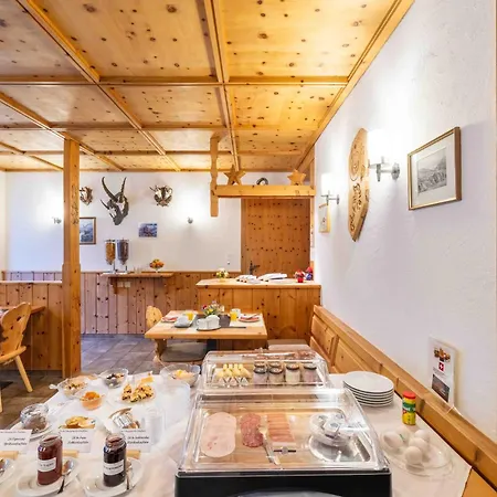 Gasthof Garni Alpenrose - Grusaida Scuol