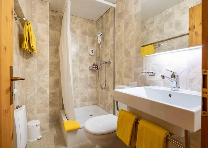 Garni Alpenrose - Grusaida Inn Scuol