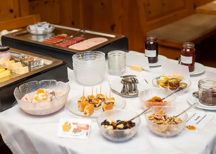 Inn Garni Alpenrose - Grusaida Scuol