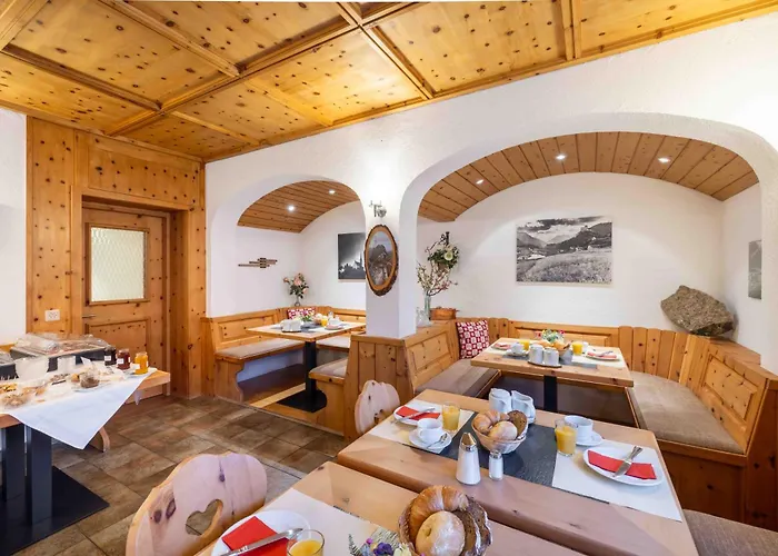 Garni Alpenrose - Grusaida Inn