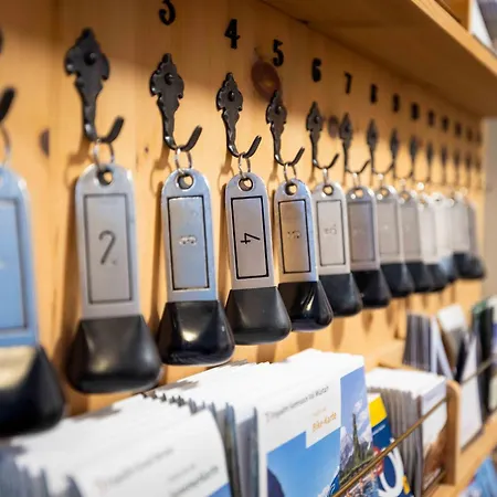 宾馆 加尼奥朋洛斯-格鲁赛达比in管 2*