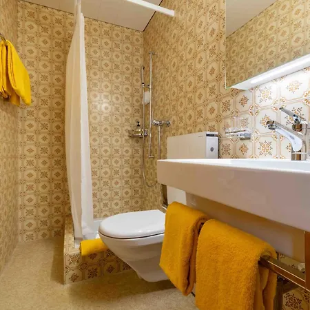 加尼奥朋洛斯-格鲁赛达比in管 2* 施库尔