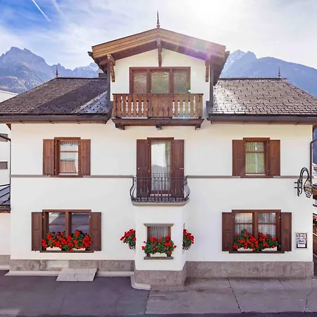 Garni Alpenrose - Grusaida 2* Scuol